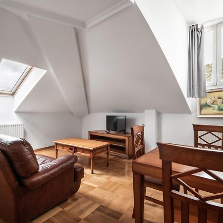 Apartamentos El Cid Burgo Εξωτερικό φωτογραφία