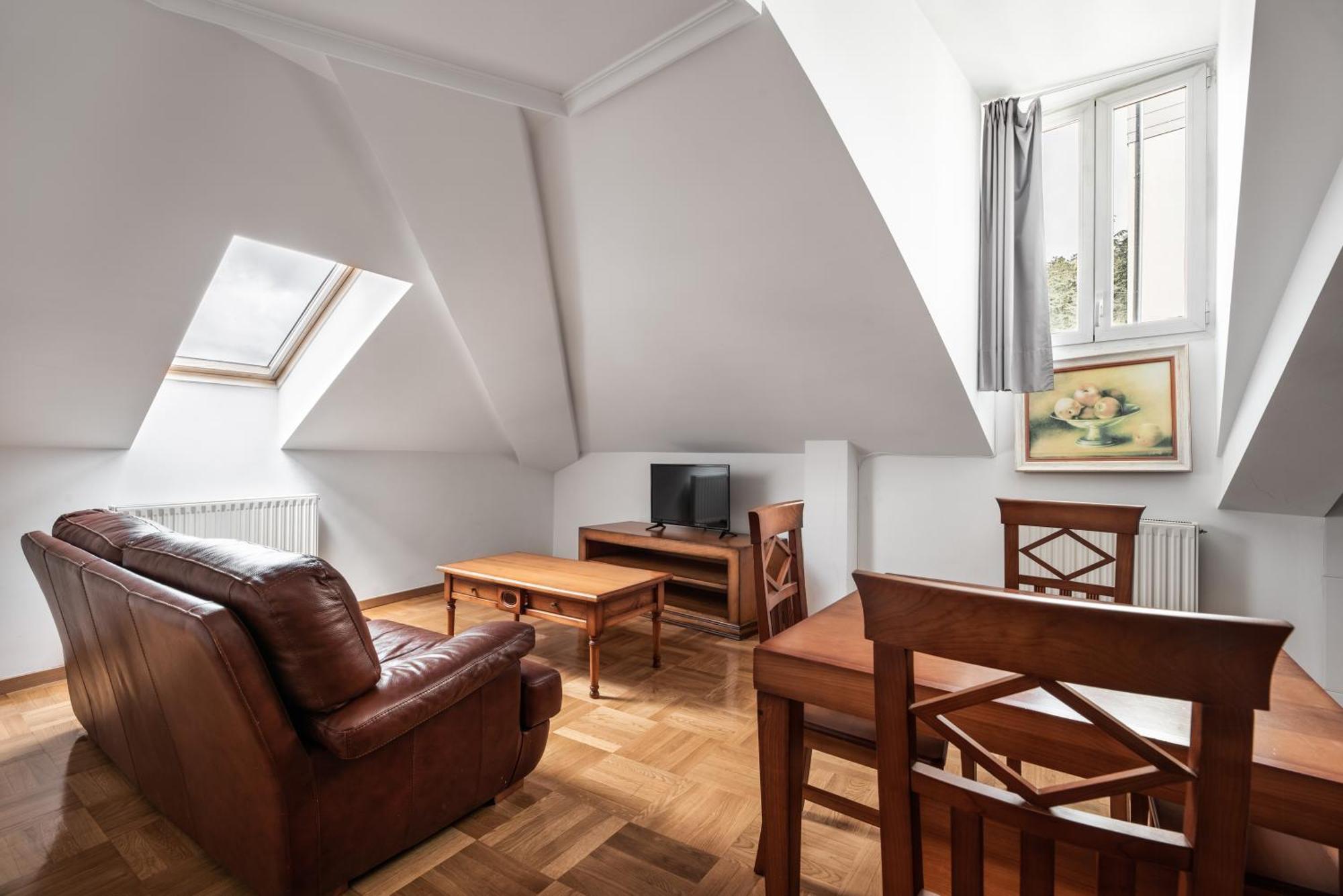 Apartamentos El Cid Burgo Εξωτερικό φωτογραφία