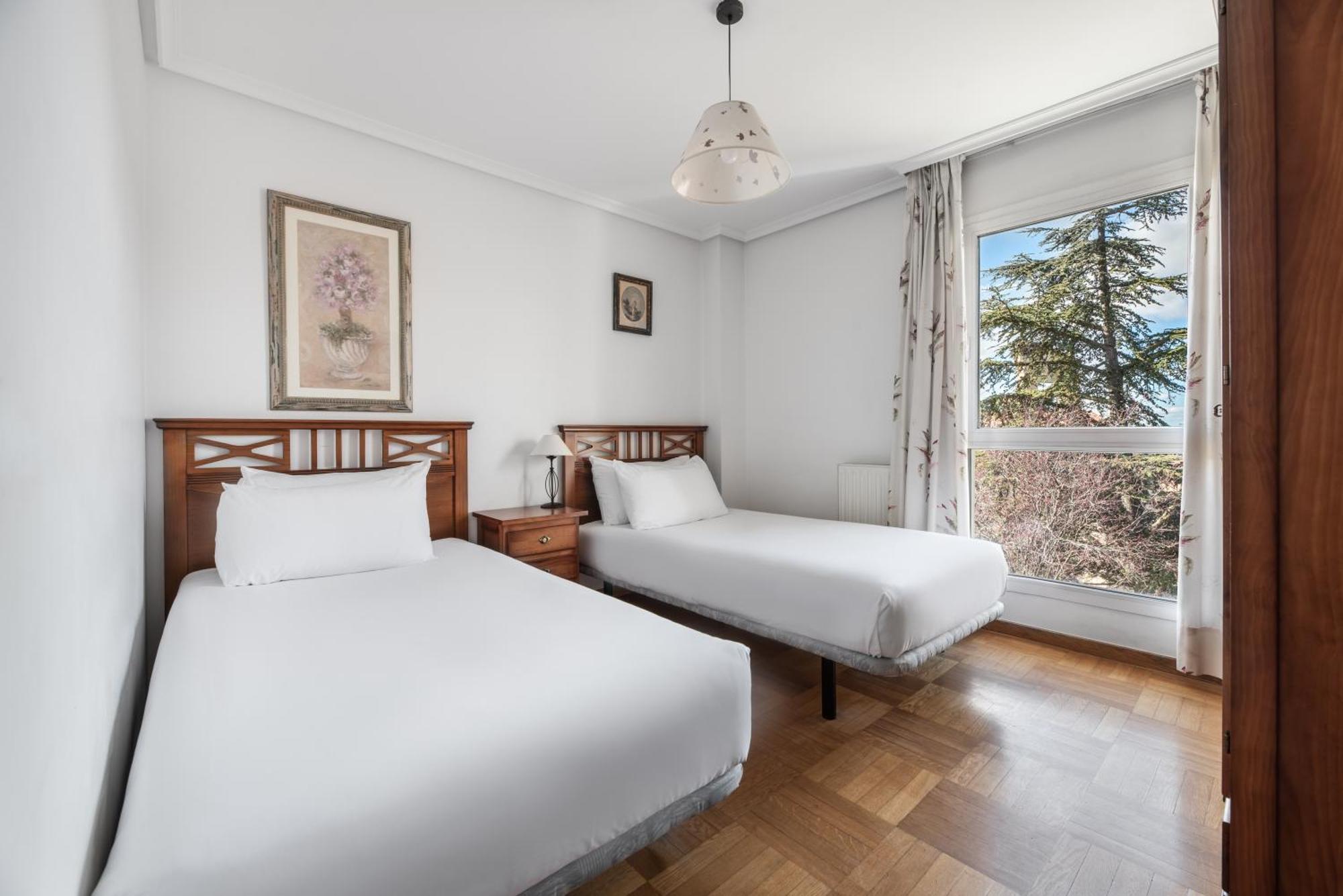 Apartamentos El Cid Burgo Εξωτερικό φωτογραφία