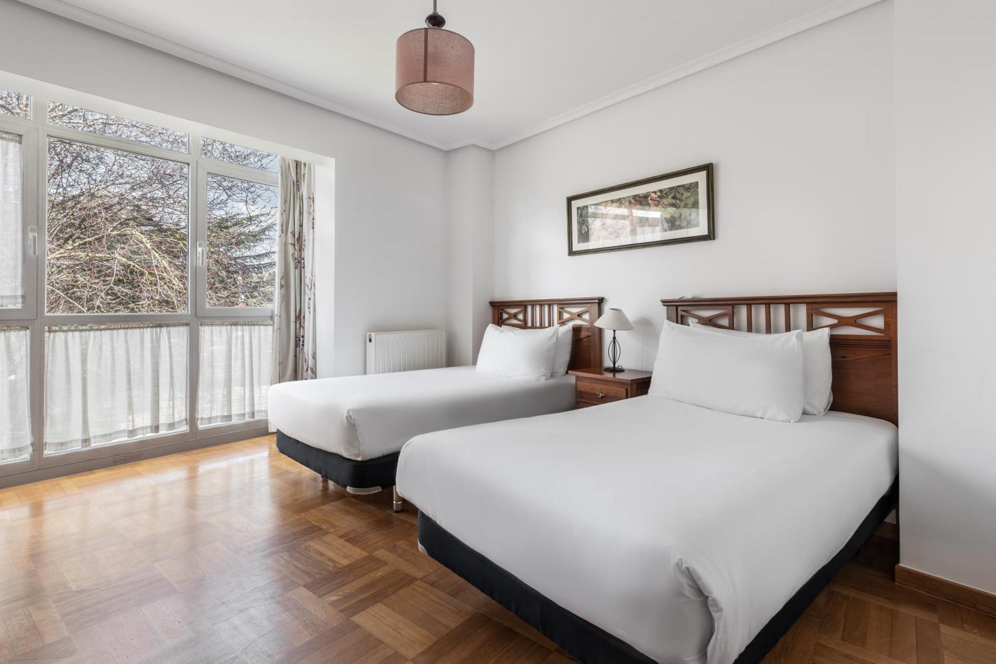 Apartamentos El Cid Burgo Εξωτερικό φωτογραφία