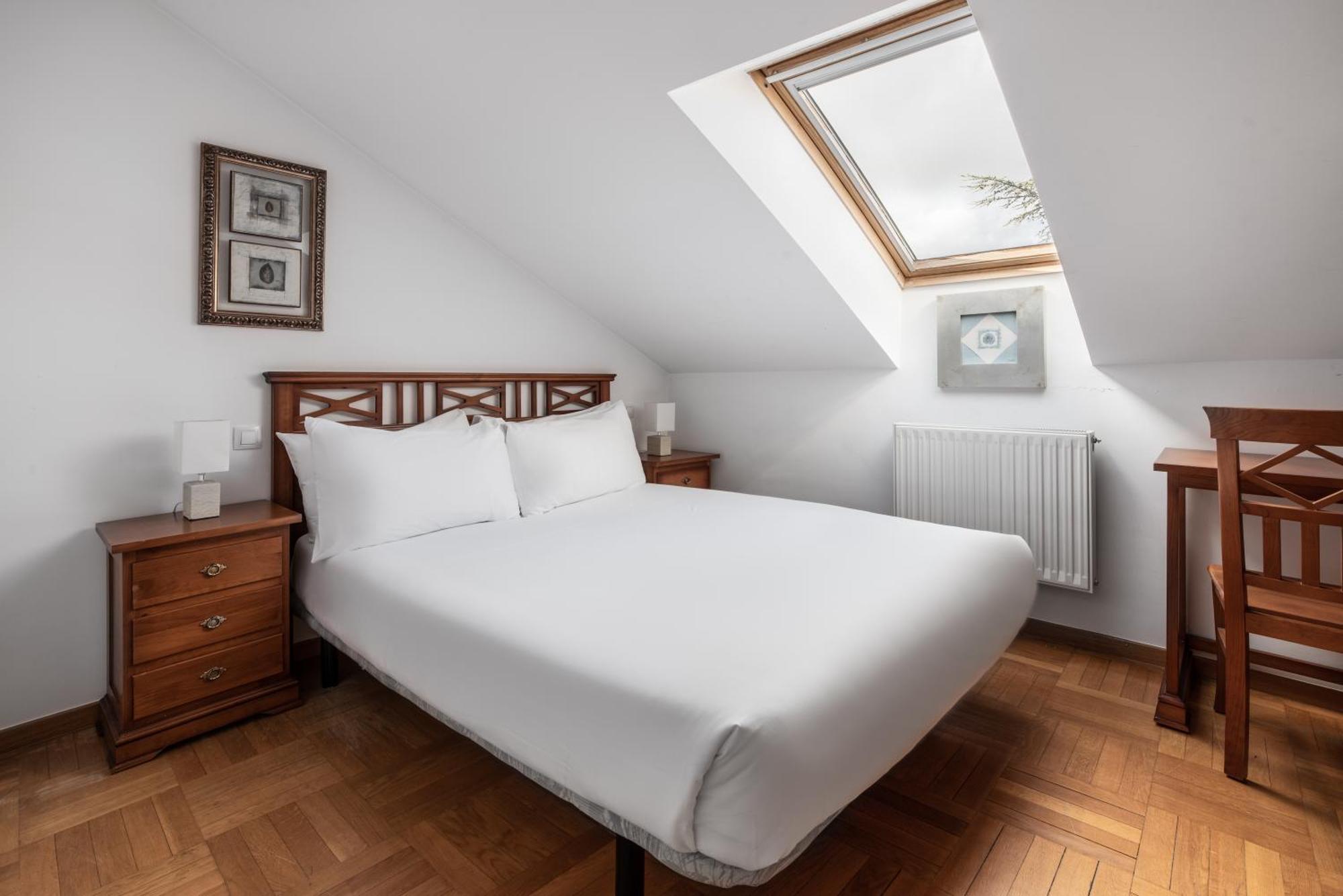 Apartamentos El Cid Burgo Εξωτερικό φωτογραφία